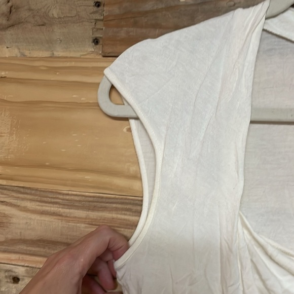 Banana Republic size Medium Ivory Color Draped Soft Stretchy Sleeveless Tank Top - Picture 3 of 6